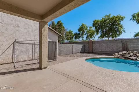 1813 E Donner Dr, Phoenix, AZ 85042 photo 32