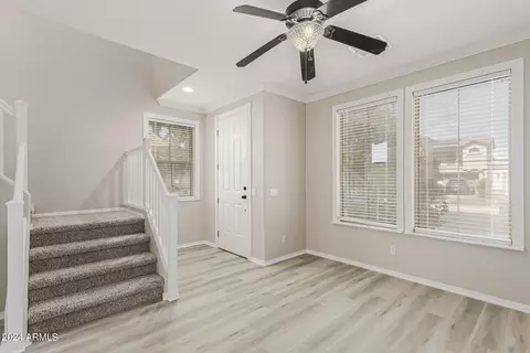 1813 E Donner Dr, Phoenix, AZ 85042 photo 8