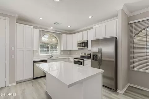1813 E Donner Dr, Phoenix, AZ 85042 photo 14