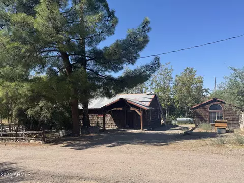 75 W Mckelveyville St, Superior, AZ 85173