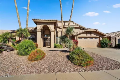 8456 W Rosemonte Dr, Peoria, AZ 85382