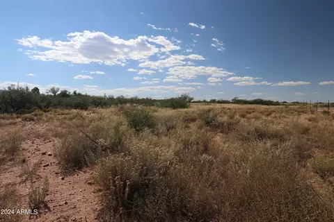 tbd W 067d W Eeyore Ln #13, Benson, AZ 85602