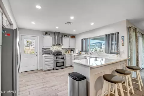 5210 W Beryl Ave, Glendale, AZ 85302