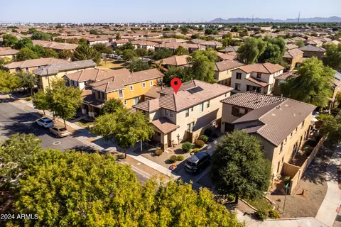 View/Area - 3255 E Milky Way, Gilbert, AZ 85295 photo 3 of 21