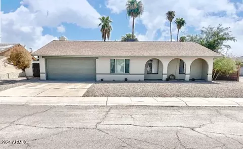 2331 E Manhatton Dr, Tempe, AZ 85282
