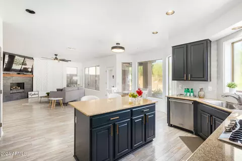7734 E Adele Ct, Scottsdale, AZ 85255 photo 11