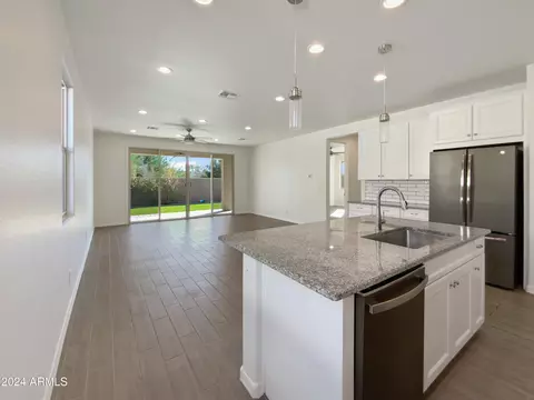 741 E Liberty Ln, Gilbert, AZ 85296 photo 13
