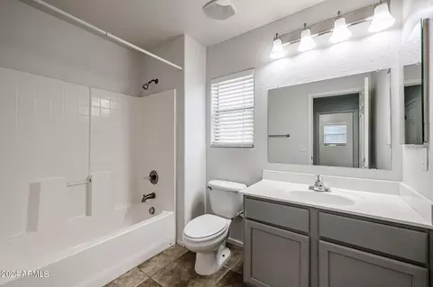 6949 S 7th Ln, Phoenix, AZ 85041 photo 24