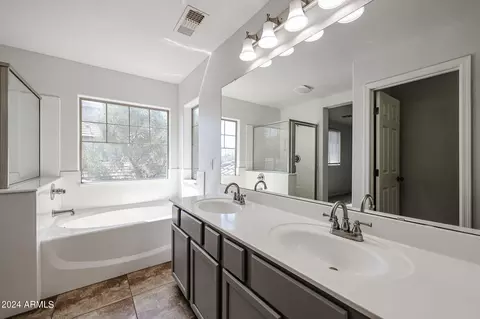 6949 S 7th Ln, Phoenix, AZ 85041 photo 26