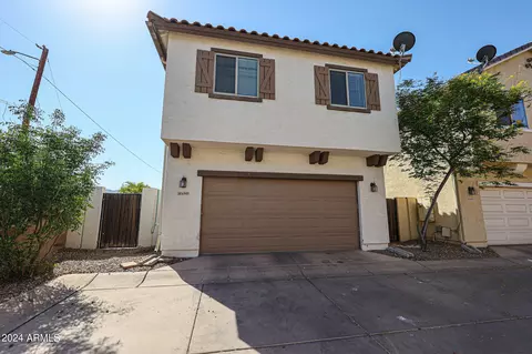 6949 S 7th Ln, Phoenix, AZ 85041 photo 5