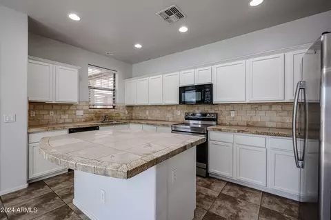 6949 S 7th Ln, Phoenix, AZ 85041 photo 14