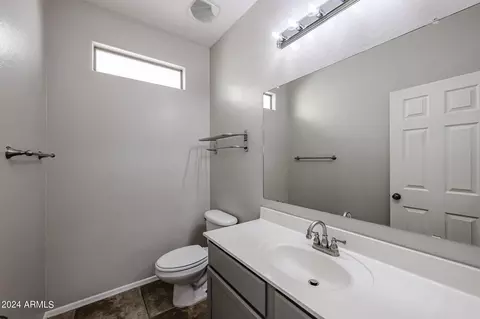 6949 S 7th Ln, Phoenix, AZ 85041 photo 17