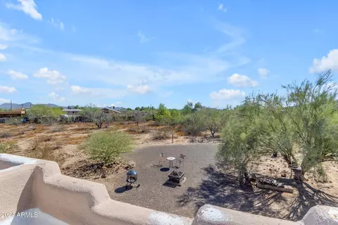 Exterior - 38332 N 25th Ave, Phoenix, AZ 85086 photo 4 of 6
