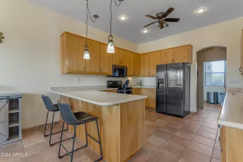 Kitchen - 38332 N 25th Ave, Phoenix, AZ 85086 photo 1 of 5