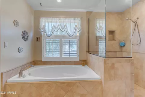 Bath - 38332 N 25th Ave, Phoenix, AZ 85086 photo 1 of 5