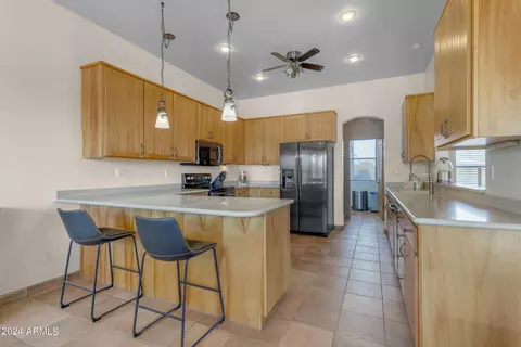 Kitchen - 38332 N 25th Ave, Phoenix, AZ 85086 photo 5 of 5