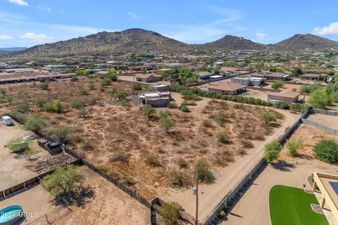 View/Area - 38332 N 25th Ave, Phoenix, AZ 85086 photo 2 of 9