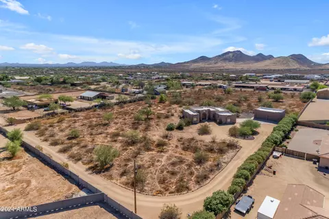 View/Area - 38332 N 25th Ave, Phoenix, AZ 85086 photo 4 of 9