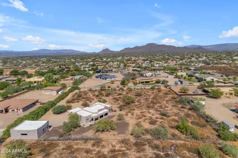 View/Area - 38332 N 25th Ave, Phoenix, AZ 85086 photo 7 of 9
