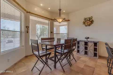 Dining - 38332 N 25th Ave, Phoenix, AZ 85086 photo 1 of 2