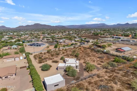 View/Area - 38332 N 25th Ave, Phoenix, AZ 85086 photo 6 of 9