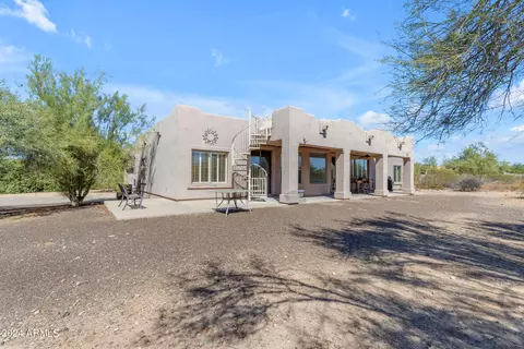 Exterior - 38332 N 25th Ave, Phoenix, AZ 85086 photo 3 of 6