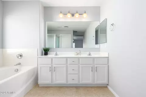 3874 E Santa Fe Ln, Gilbert, AZ 85297 photo 19