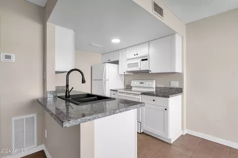 14419 N Boxwood Ln, Fountain Hills, AZ 85268