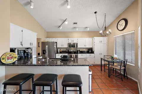 5523 Evergreen St, Mesa, AZ 85205 photo 9