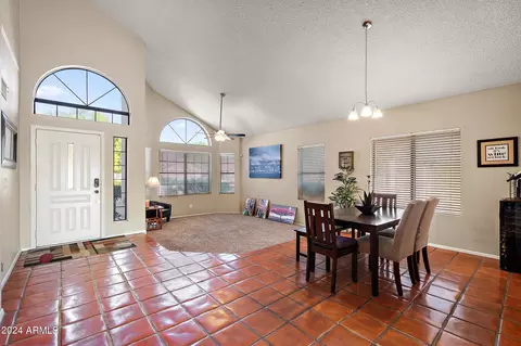 5523 Evergreen St, Mesa, AZ 85205 photo 3