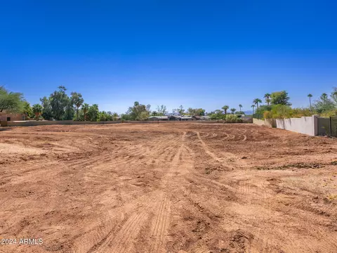4963 E Rockridge Rd #5, Phoenix, AZ 85018 photo 5