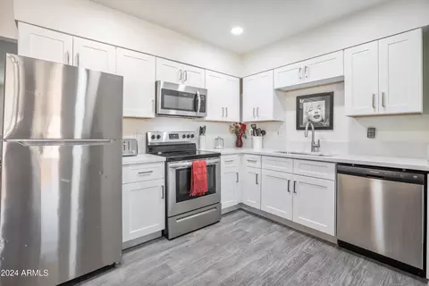 1050 S Stapley Dr UNIT -, Mesa, AZ 85204