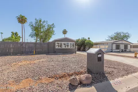 7717 E Inverness Ave, Mesa, AZ 85209 photo 3