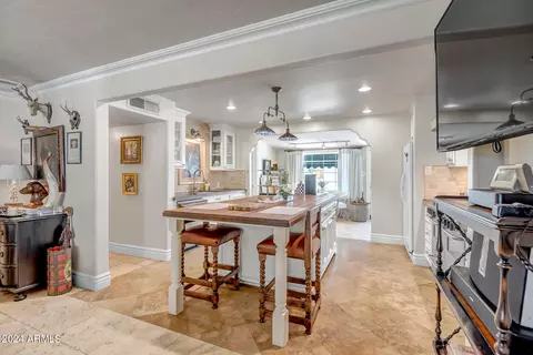 6830 N 11th Ave, Phoenix, AZ 85013 photo 8