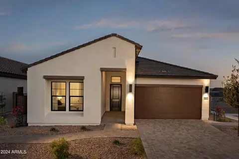 668 E Aurora Dr, San Tan Valley, AZ 85140