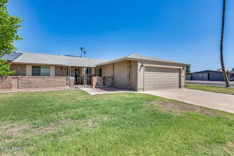 10702 W Kelso Dr, Sun City, AZ 85351