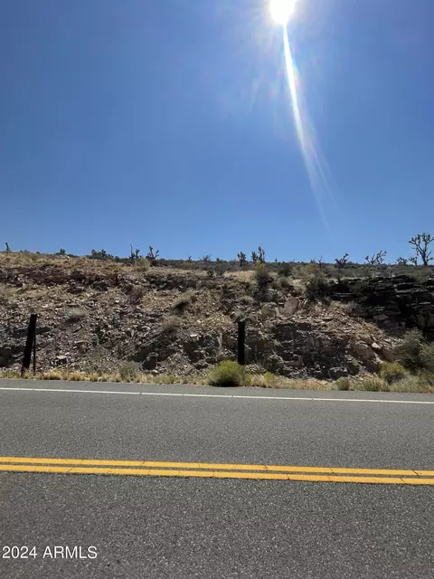 222 E 2222 -- #-, Kingman, AZ 86409 photo 2