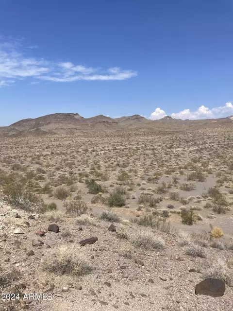 111 N 111 -- #-, Kingman, AZ 86409