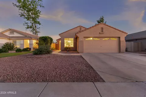 8011 W Alex Ave, Peoria, AZ 85382