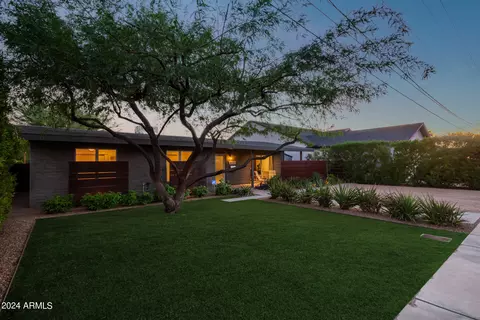 4135 E Glenrosa Ave, Phoenix, AZ 85018 photo 2