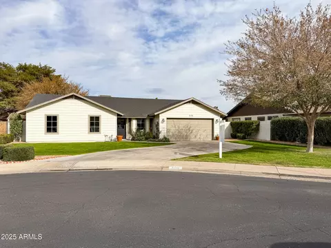 3156 E Carmel Cir, Mesa, AZ 85204