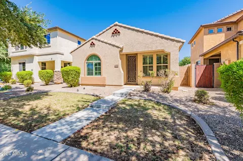 3278 E Orchid Ln, Gilbert, AZ 85296 photo 3