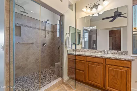 Bath - 248 E Julian Dr, Gilbert, AZ 85295 photo 4 of 9