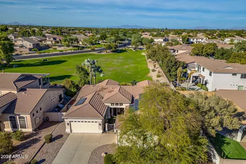 View/Area - 248 E Julian Dr, Gilbert, AZ 85295 photo 3 of 9