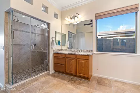 Bath - 248 E Julian Dr, Gilbert, AZ 85295 photo 3 of 9