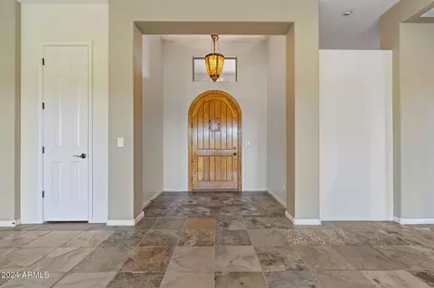 Entry Way - 248 E Julian Dr, Gilbert, AZ 85295 photo 2 of 5