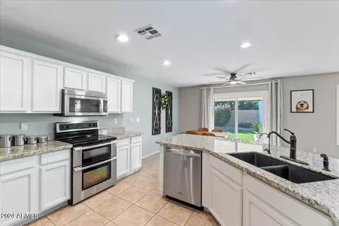 1916 S Porter St, Gilbert, AZ 85295 photo 12