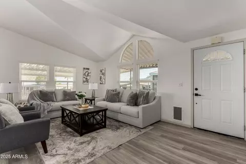 2233 E Behrend Dr #210, Phoenix, AZ 85024 photo 2