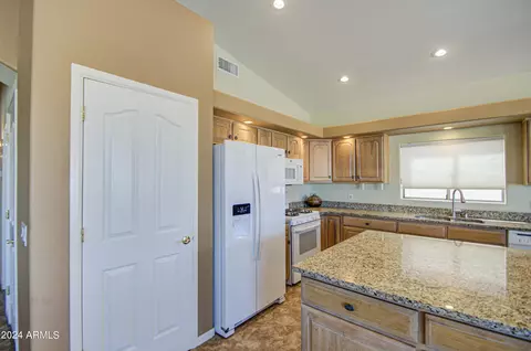 5764 E Leonora St, Mesa, AZ 85215 photo 8