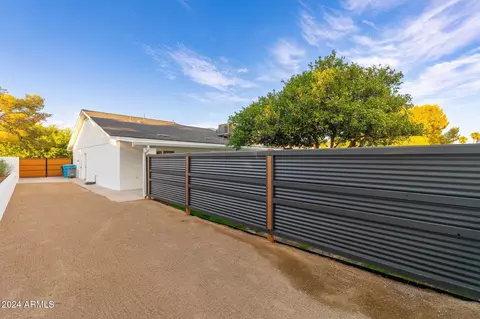 Exterior - 2223 E Sahuaro Dr, Phoenix, AZ 85028 photo 9 of 21